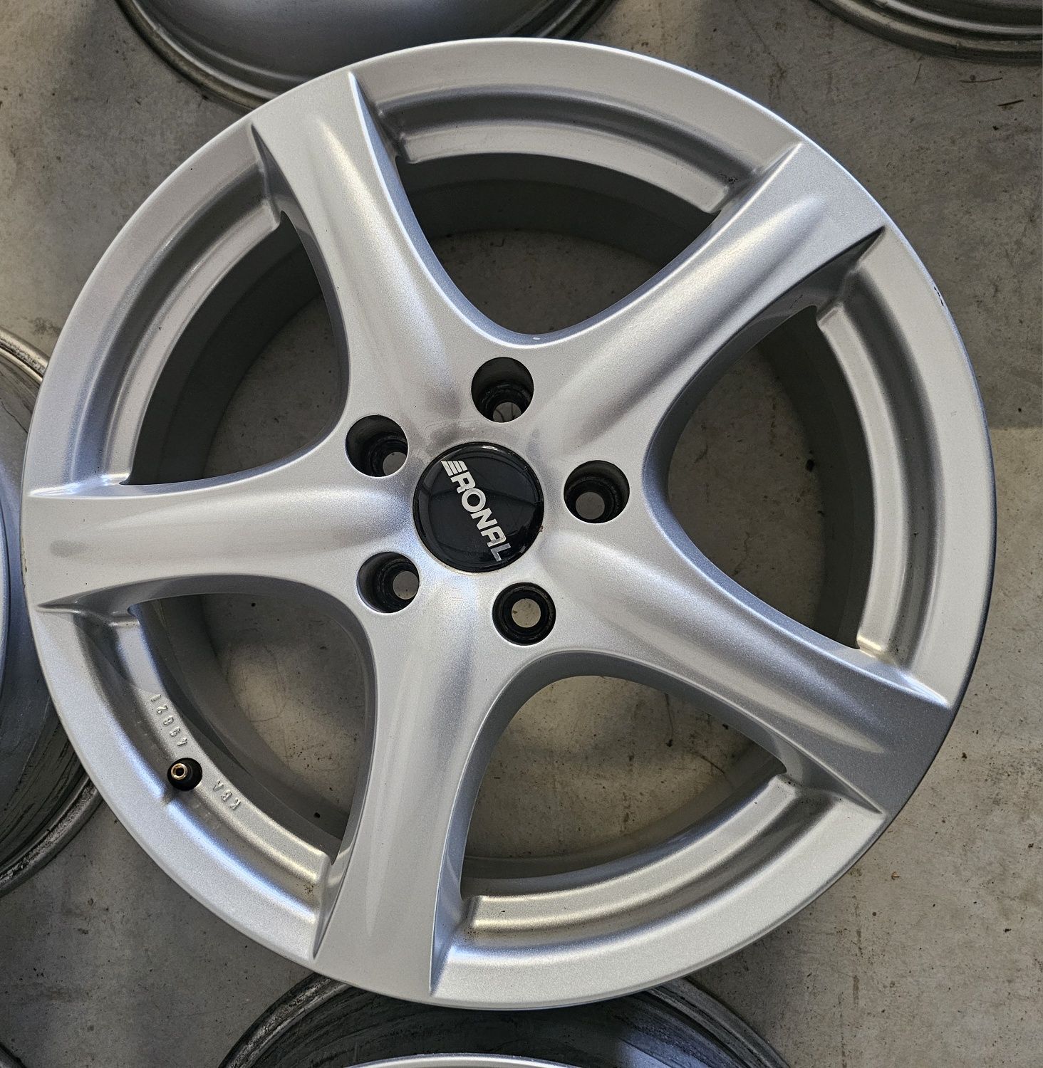 Alufelgi 17" 5x114,3 72,5mm