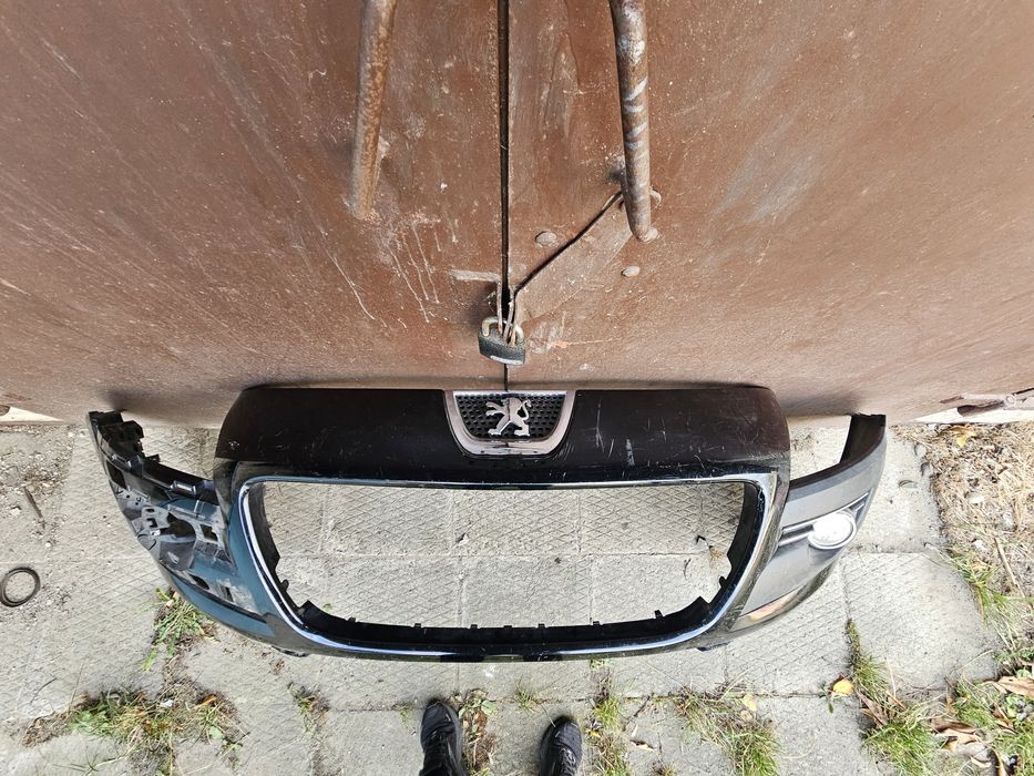 Бампер Пежо 3008