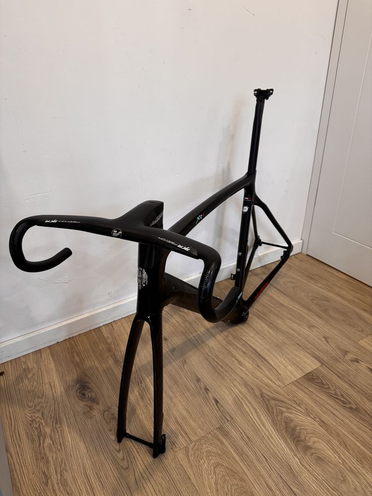 Bianchi Oltre XR4 frameset 59