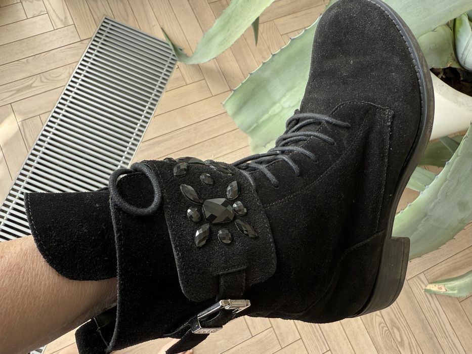 Liu Jo sliczne botki czarny zamsz i kamienie