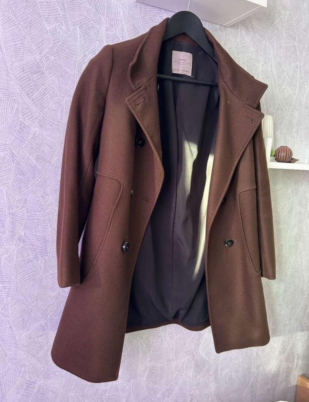 Пальто шоколадного кольору ZARA