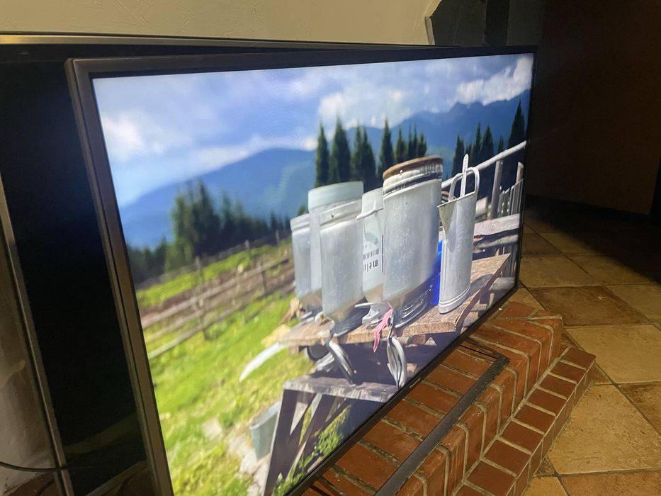 Телевізор Panasonic 47 Smart tv