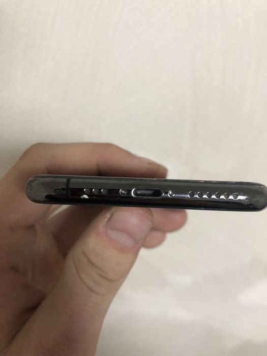 Продам iPhone 11 Pro 256GB Icloud lock