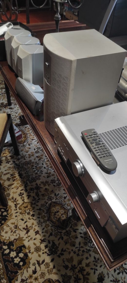 Amplificador + Sistema de som 5.1 Panasonic