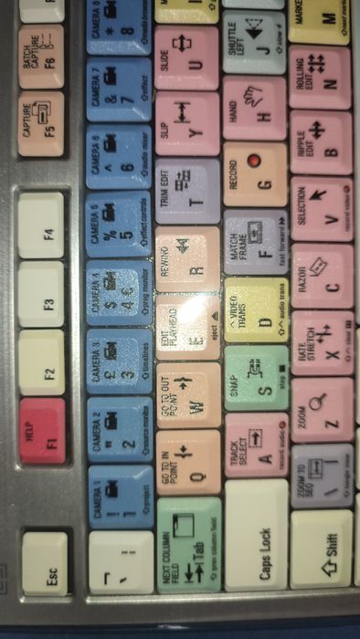 klawiatura logickeyboard montaż filmów adobe premiere davinci resolve