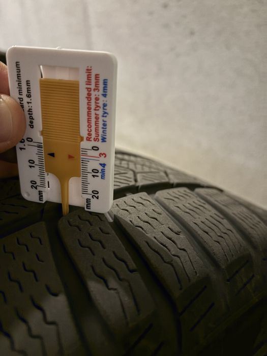 Koła zimowe plus czujniki BMW styling 796M Pirelli SottoZero run flat