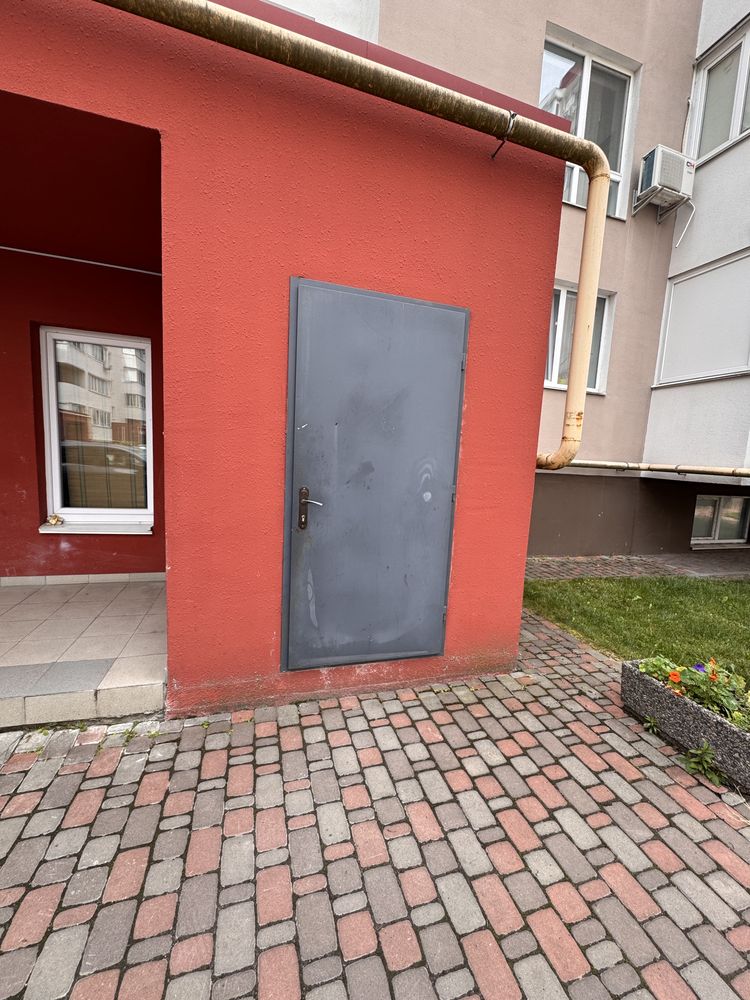 Нежитлове приміщення - кладовка 8м2 у ЖК "Сакура"