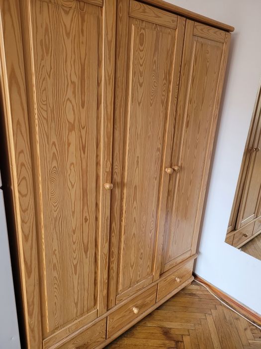 Szafa sosnowa 3 drzwiowa