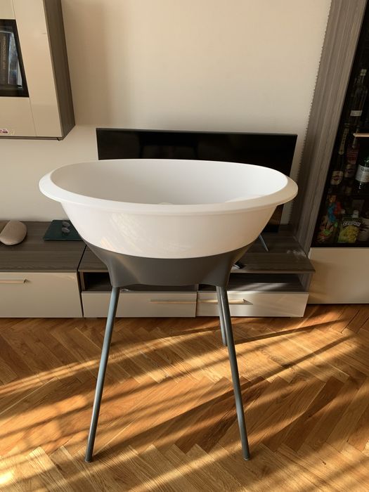Дитяча ванна з ніжками Luma