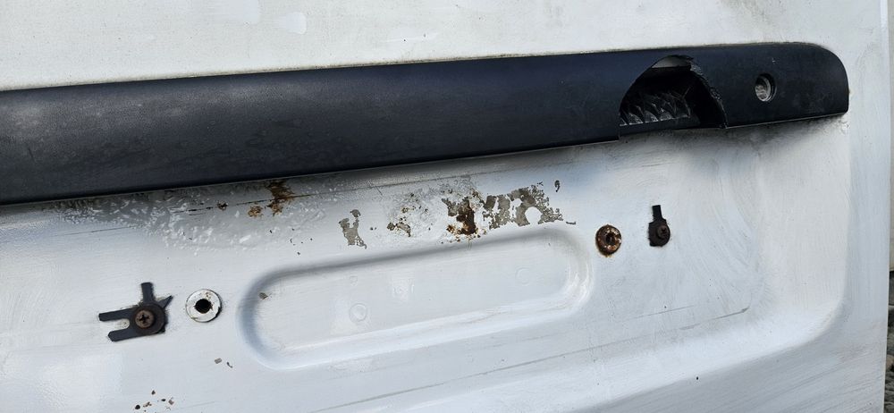 Vw Caddy drzwi Tył skrzydełka