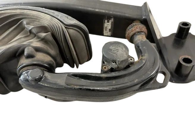 Hak holowniczy Audi Q7 4M 4M0803881G  /  Vw Golf 7 5G0803880D hak holowniczy oryginał  /  VW Tiguan Audi Q3 07-18r  Hak holowniczy Westfalia 305421600001 / Mercedes GLC 15r- A2533102200 DB7A500154