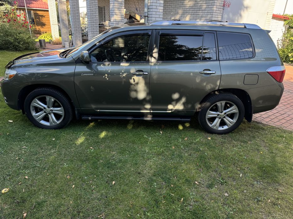 Toyota highlander