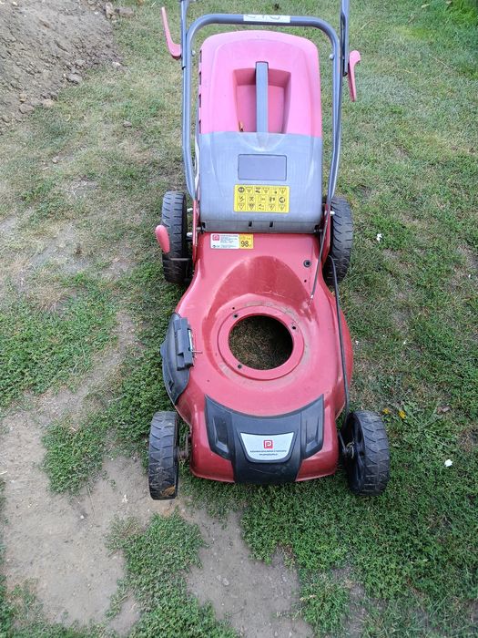 Laweta do kosiarki spalinowej Kosiarka spalinowa z napędem Performance