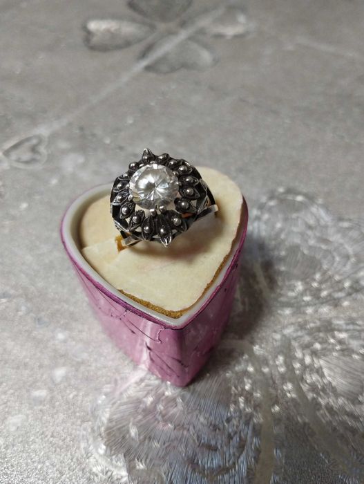 Серебряный набор ( кольцо + серьги)