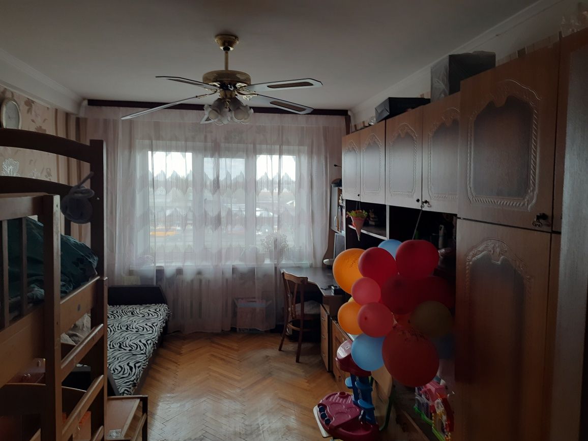 Продам 3х кім.квартиру 59 кв.м. вул.Зодчих 62