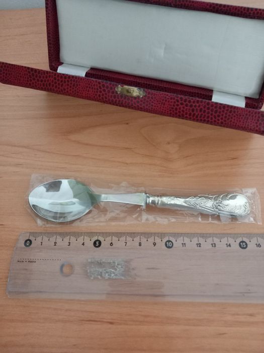 Colher de sobremesa em prata (NOVA)