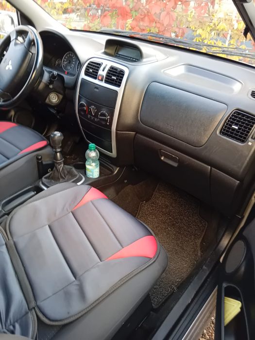 Mitsubishi Space Star 2005