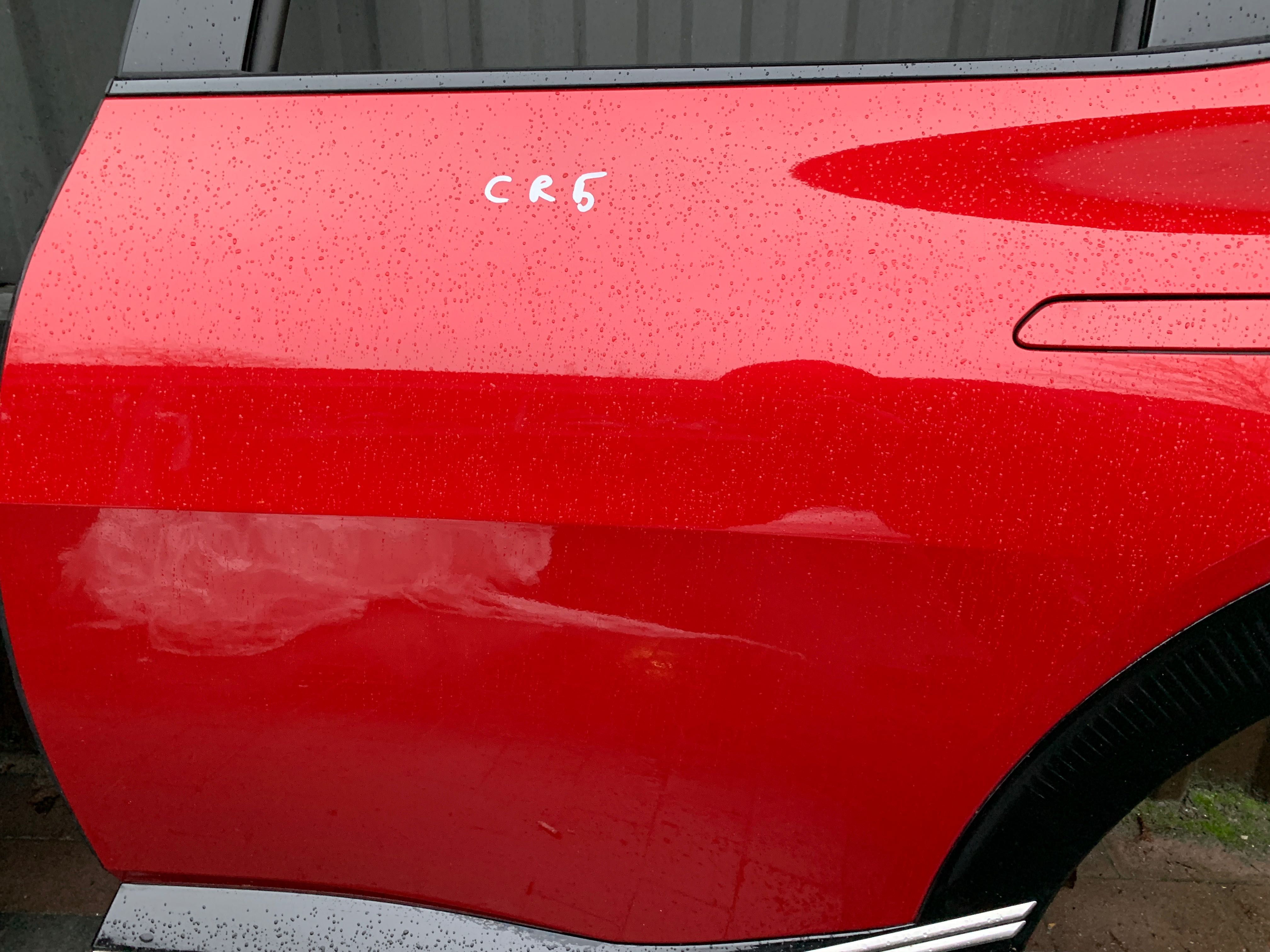 Kia EV6 Двері передні двері задні колір червоний. Ціна договірна!