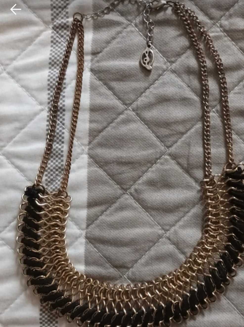 Colar preto - Stradivarius