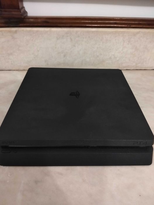 PS4 Slim 1Tb - HOJE 70€