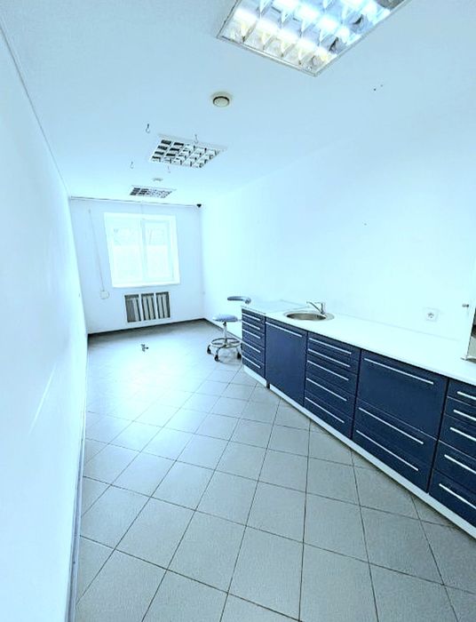 Фасад. Площа S= 60 m2. Салон.