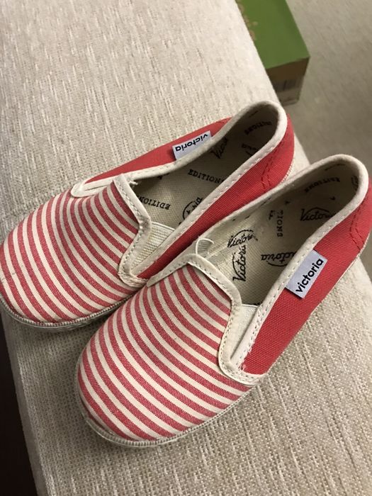 Alpercatas para menino ou menino novos