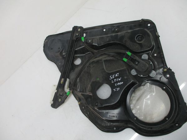 Elevador vidros trás direito SEAT Leon (1M1)