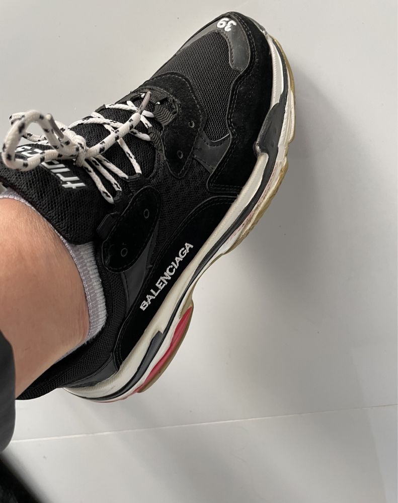 Balenciaga triple S