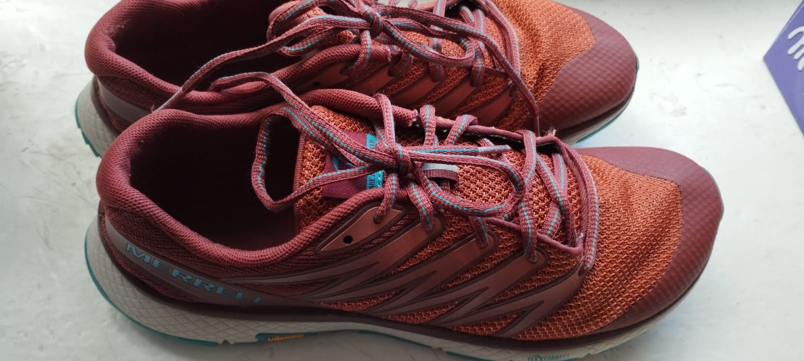 Keen, Merrell original 40-41,46
