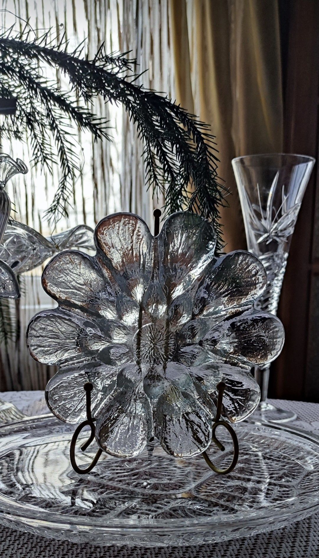 Креманка селедочница сахарница вазочка с крышкой цветное стекло