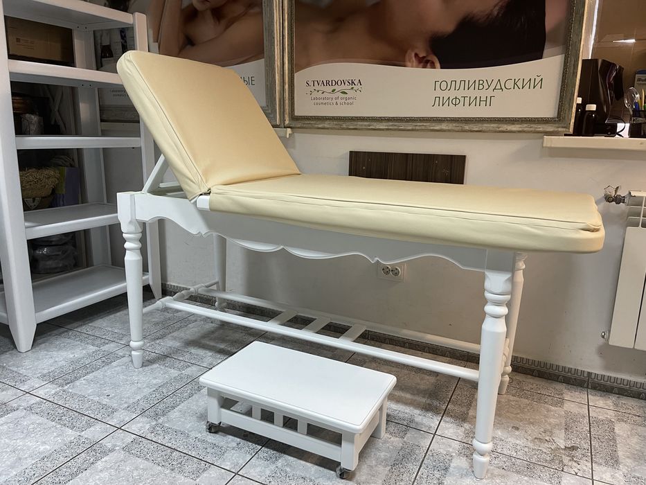 Кушетка + стелаж + таця на колесах