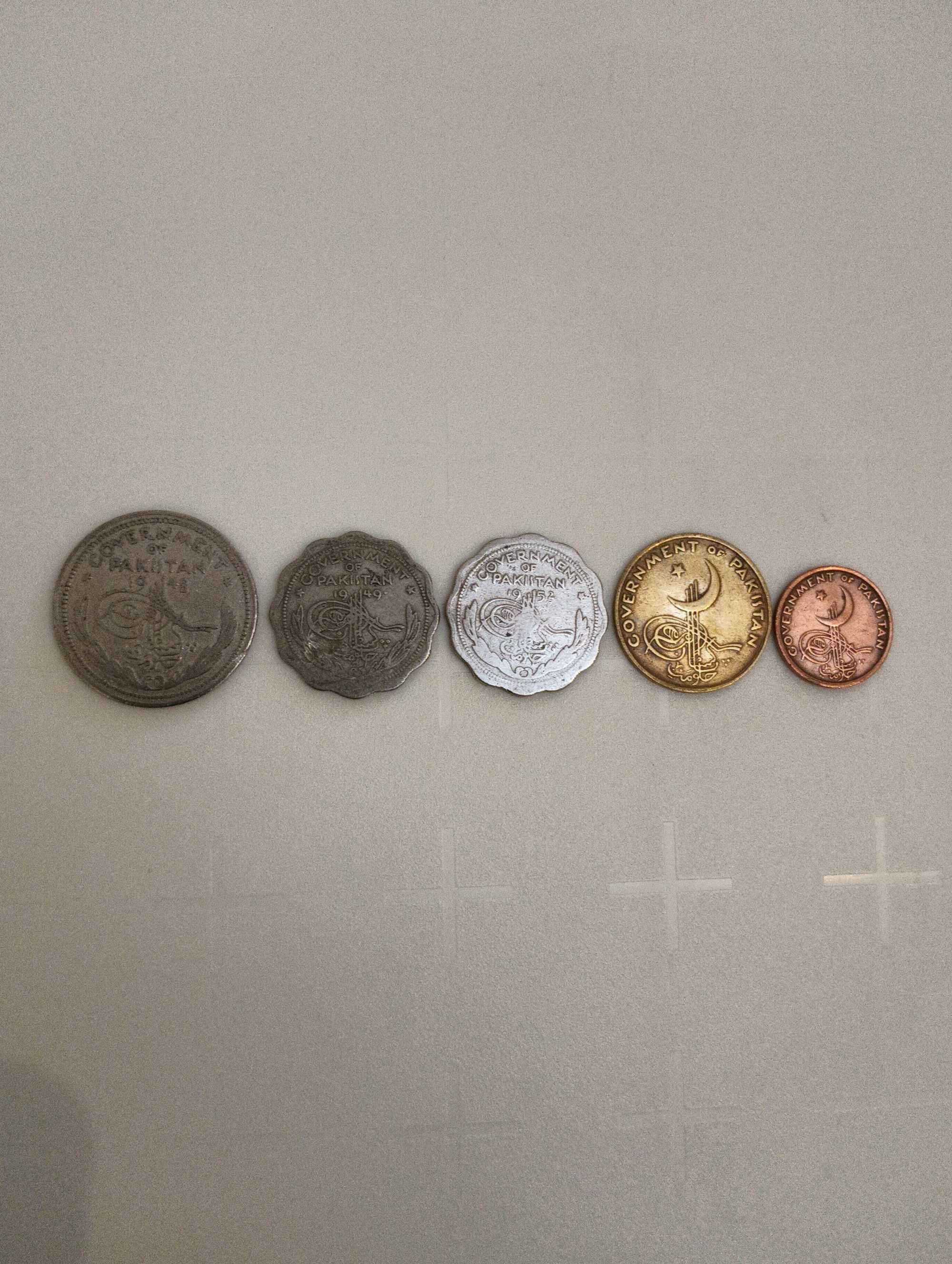 Lote de moedas do Paquistão antigas