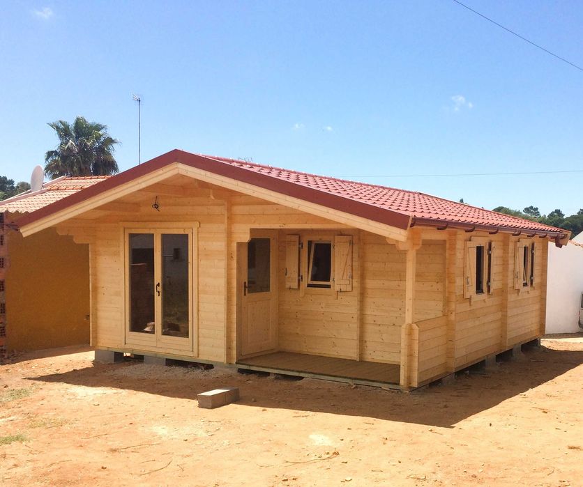 Casa de Madeira Tipo LODGE | T2 – 40m² | Montagem Rápida!