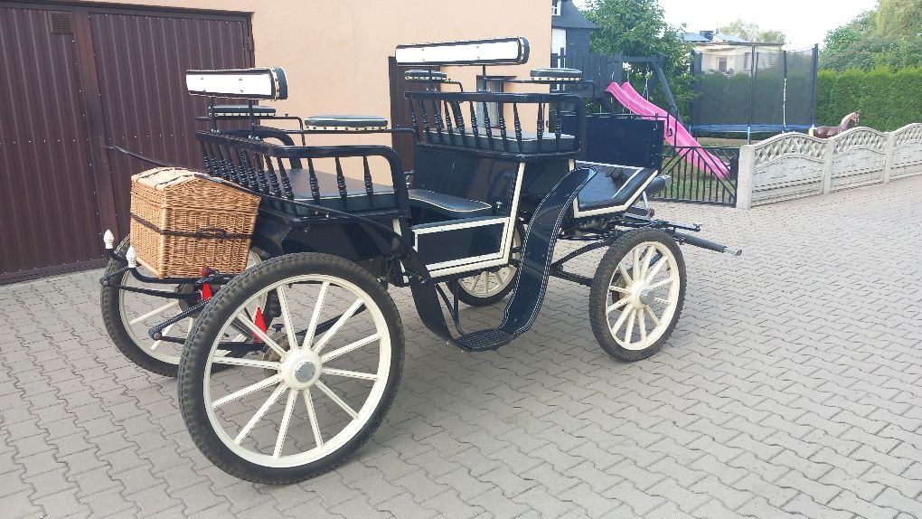 Bryczka victoria vis a vis kareta