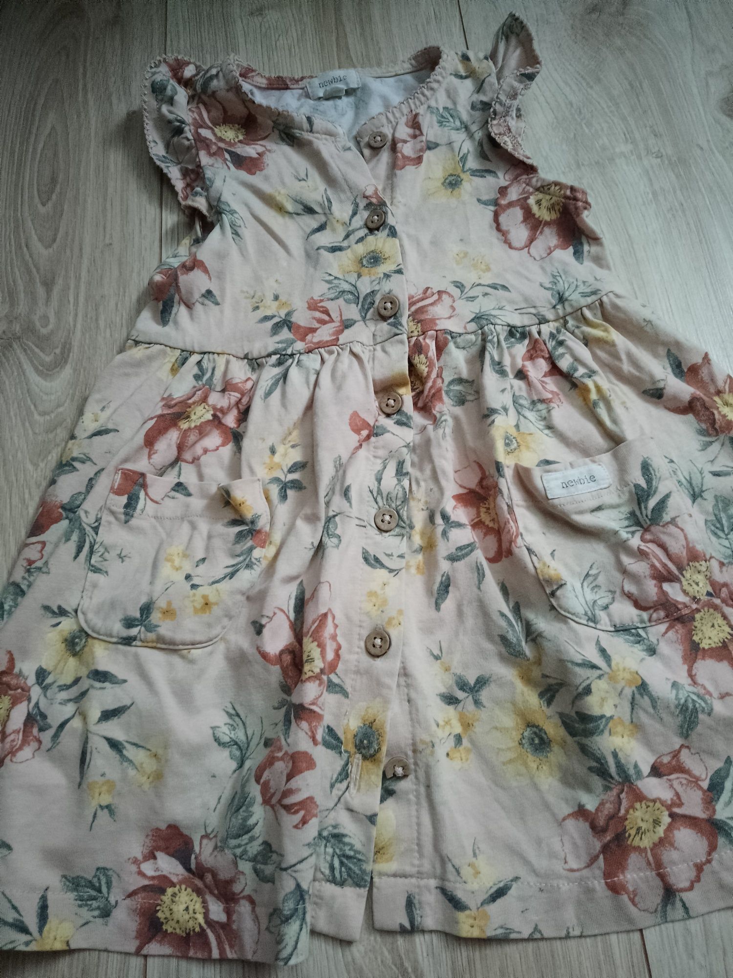 Sukienka newbie kwiaty