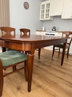 Stół i krzesła Bydgoska Fabryka Mebli sprzedaż lub zamiana