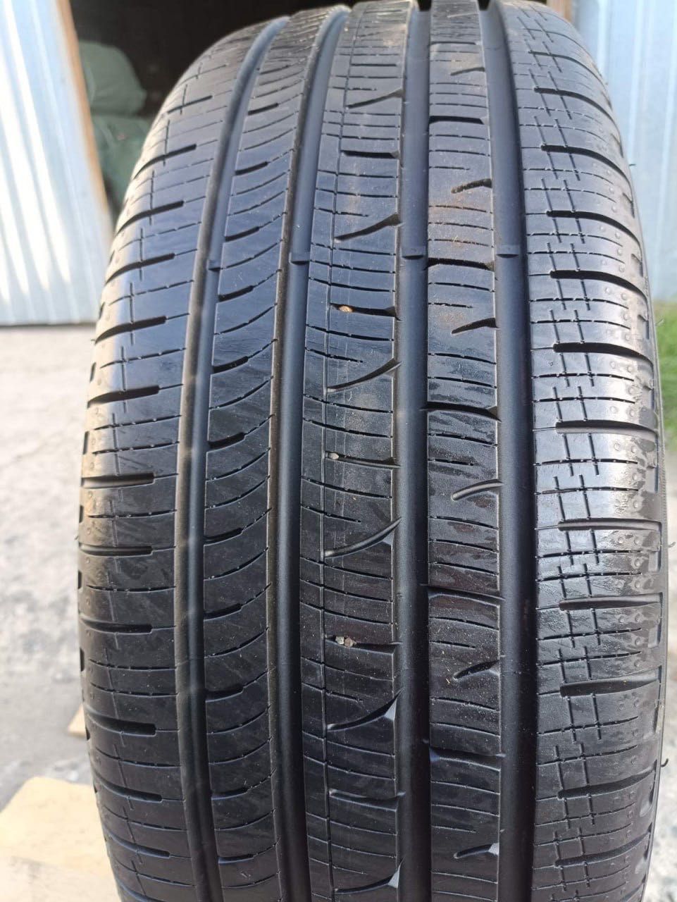 Шины Pirelli Scorpion Strada, 225/65/17 всесезонка, гума, всесезонні.