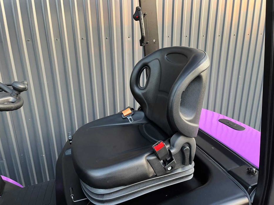 Wynajem nowy wózek widłowy 2.5T / z operatorem / bez operatora