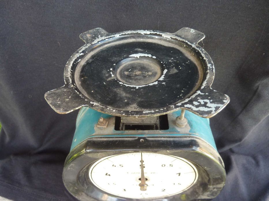 Stara waga kuchenna do 5 kg