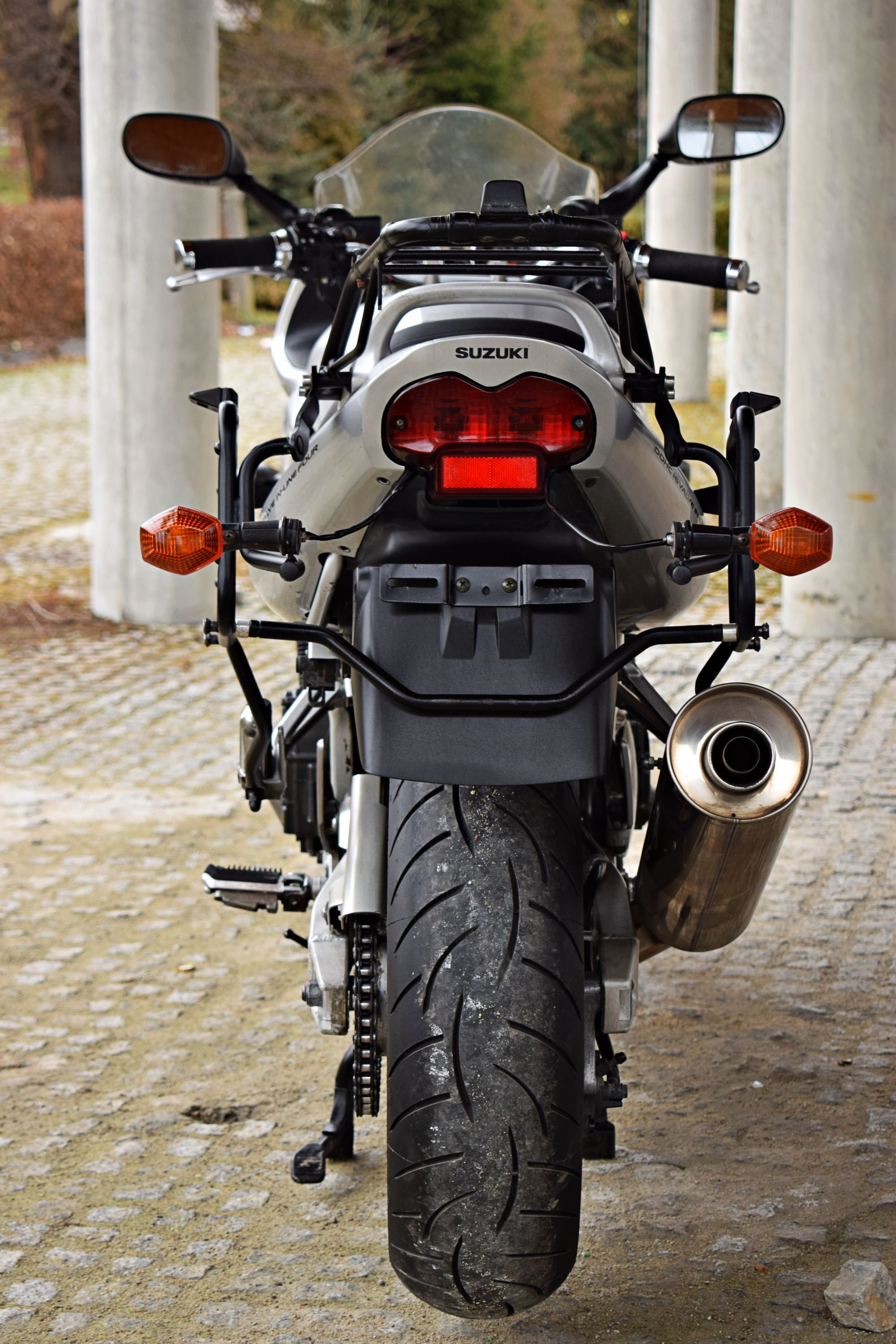 SUZUKI Bandit 1200 S Bez wkładu Po serwisie+TUV ! NOWE OPONY + Dodatki