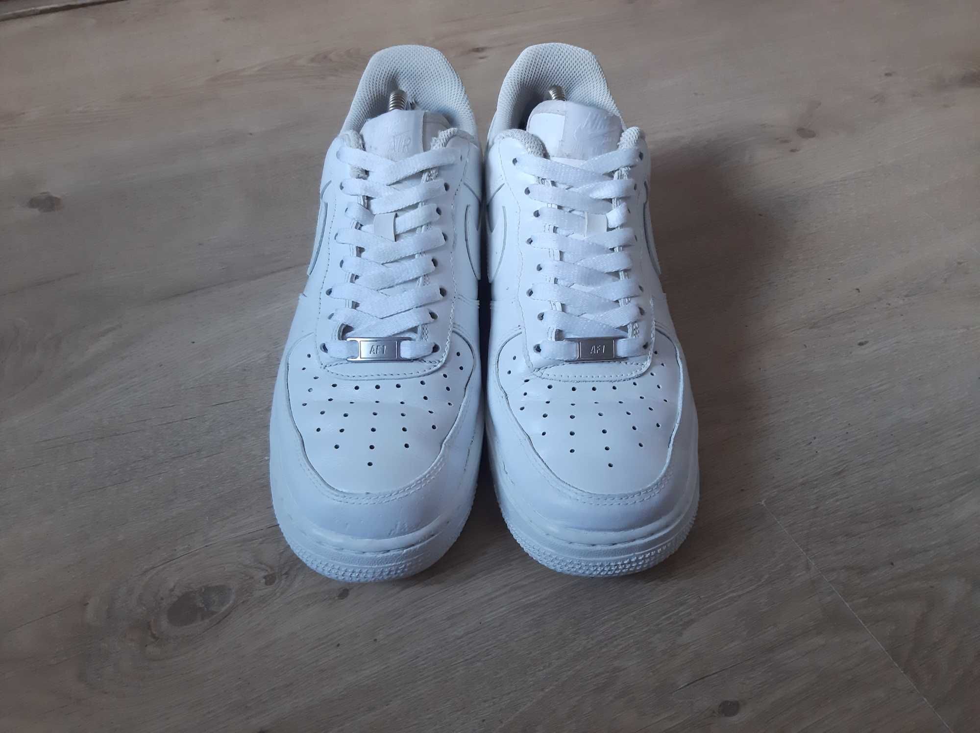 Белоснежные кроссовки Nike air force pixel оригинал