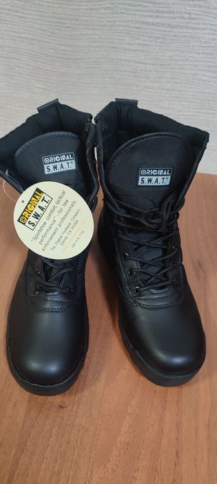 Чоловічі ботинки