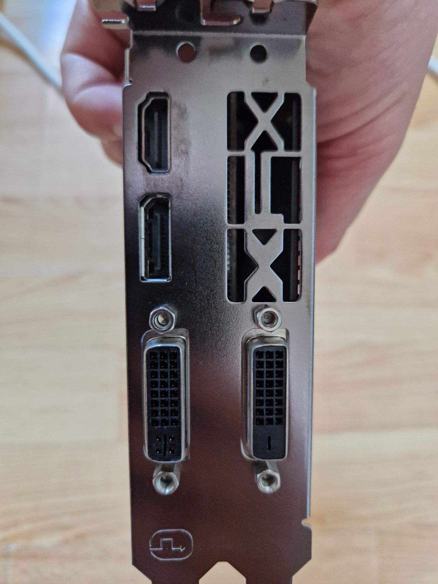 XFX R9 380X 4GB 256BIT GDDR5 Відеокарта Стан гарний