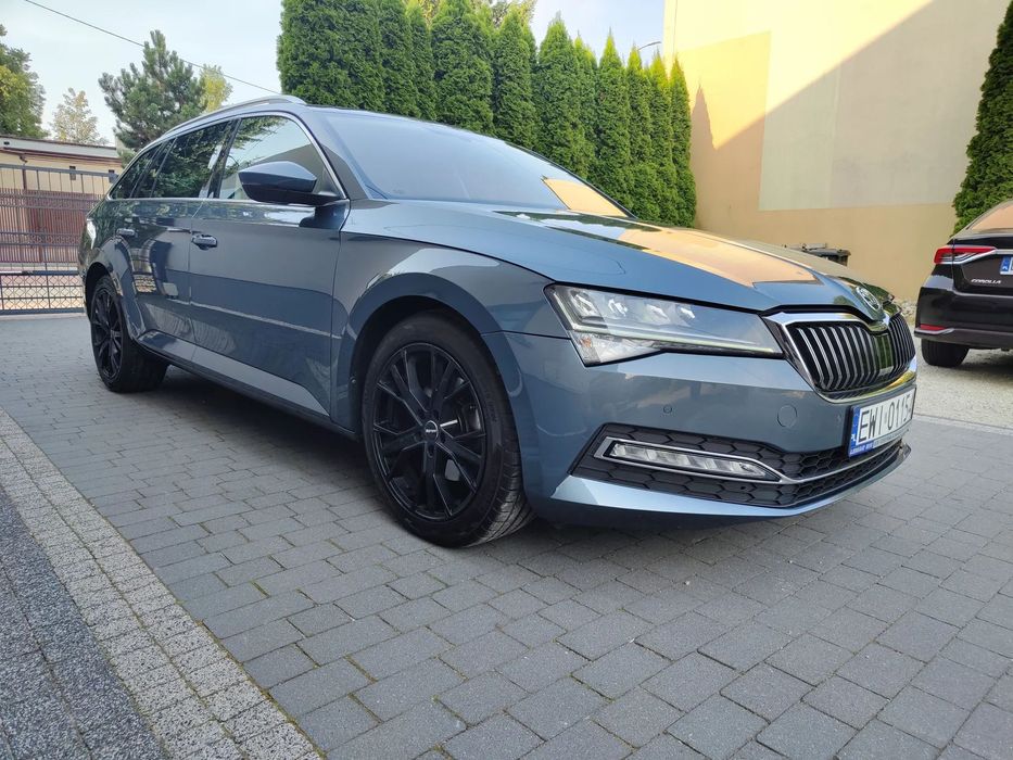 Skoda Superb 2.0TDI*DSG*Kamera*ŚwiatłaLED*