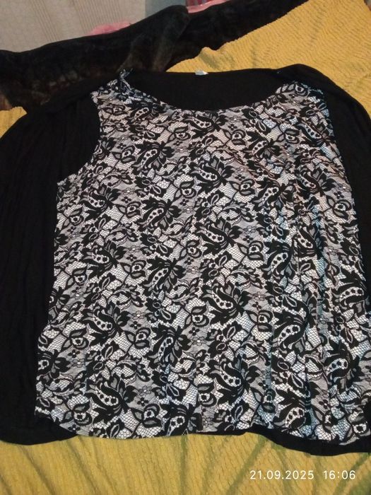 Футболка с высящими рукавами(летучая мышь)