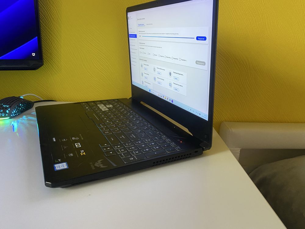 Asus Tuf FX505GM GTX1060(6gb) 256gb M2 NVME игровой i5-8300 Ноутбук
