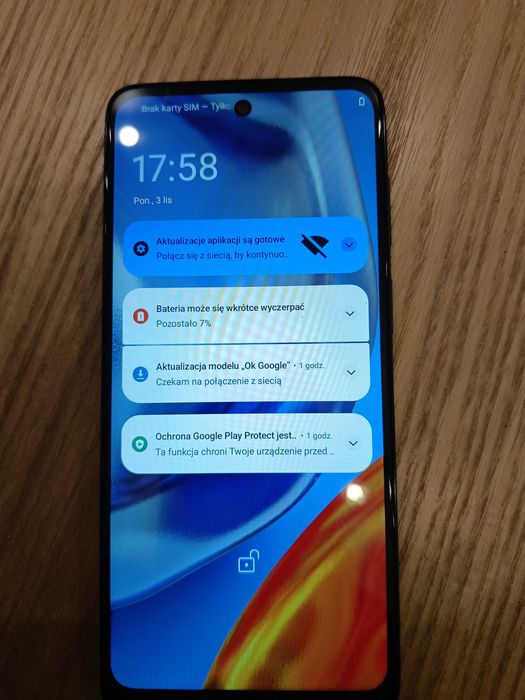 Motorola E32S oddam za 2 kg kawy