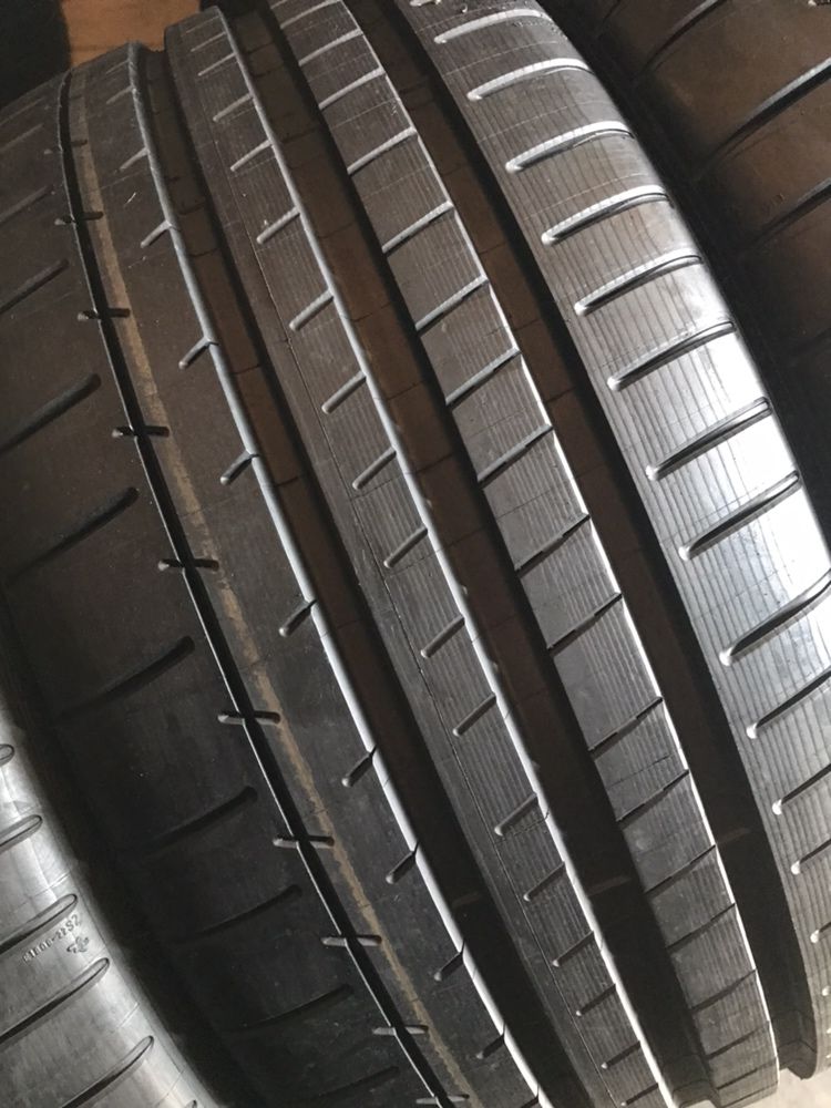 245/35/19 R19 Michelin Pilot Super Sport 4шт новые