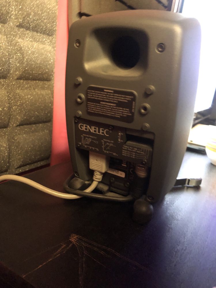 Vendo Par colunas Genelec 8020A bi-amplificados