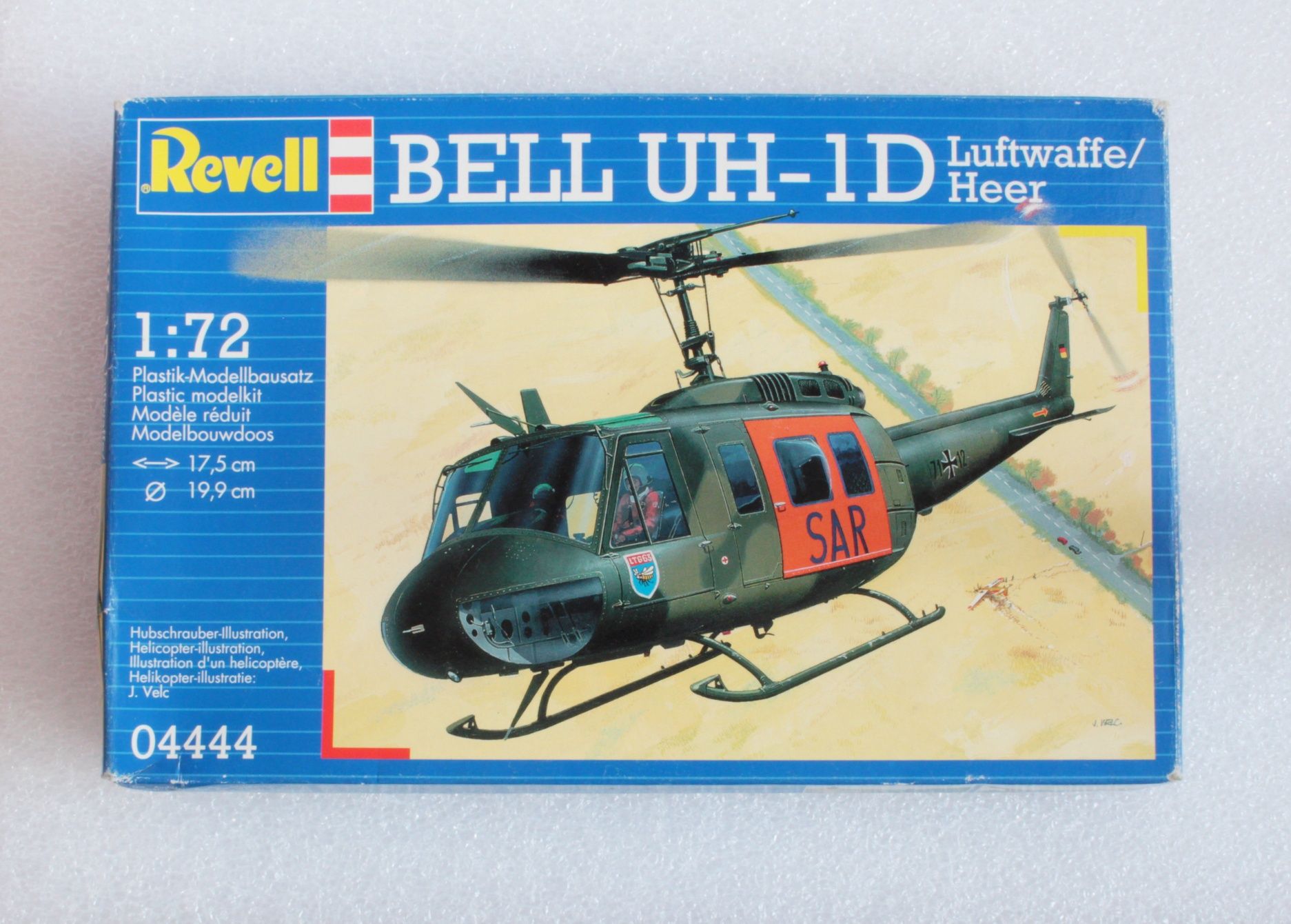 NOWY Bell UH-1D helikopter 04444 REVELL 1/72